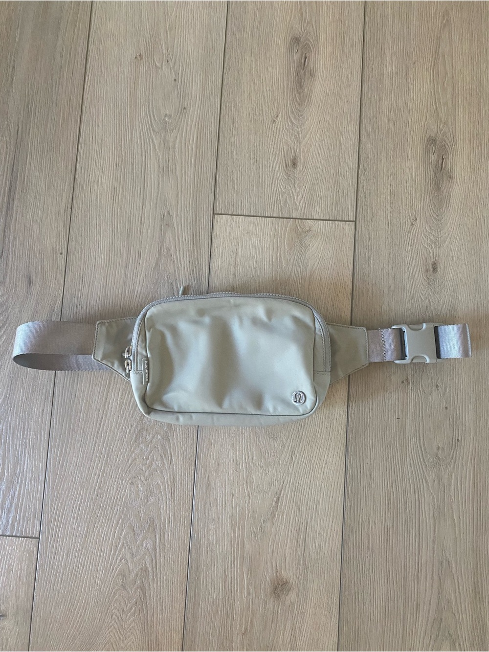 Lululemon Everywhere Belt Bag Large 2L Raw Linen | Like New | 2024